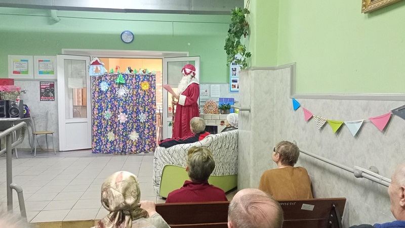 театрального кружка «Волшебный завиток»в гостях у Чкаловского дома-интерната для престарелых.